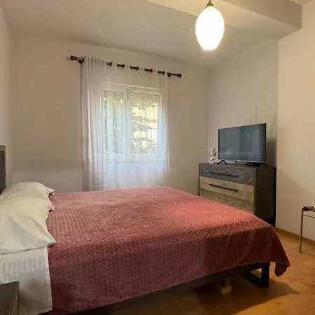 Apartment 14bspeaceful Downtown *