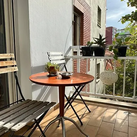 14bspeaceful Downtown Apartment *